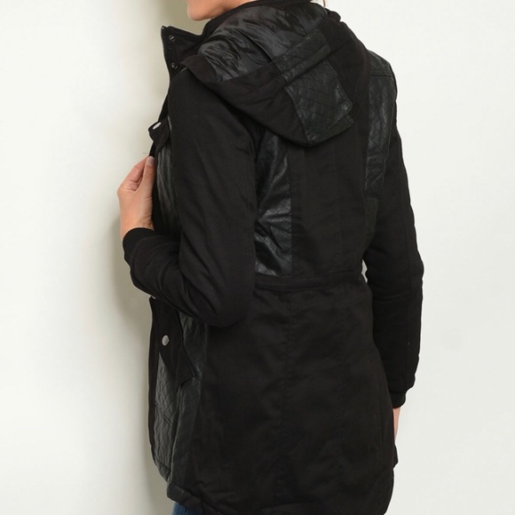 ๐Perfect winter jacket- Beautiful Black Jacket๐ - Picture 4 of 7